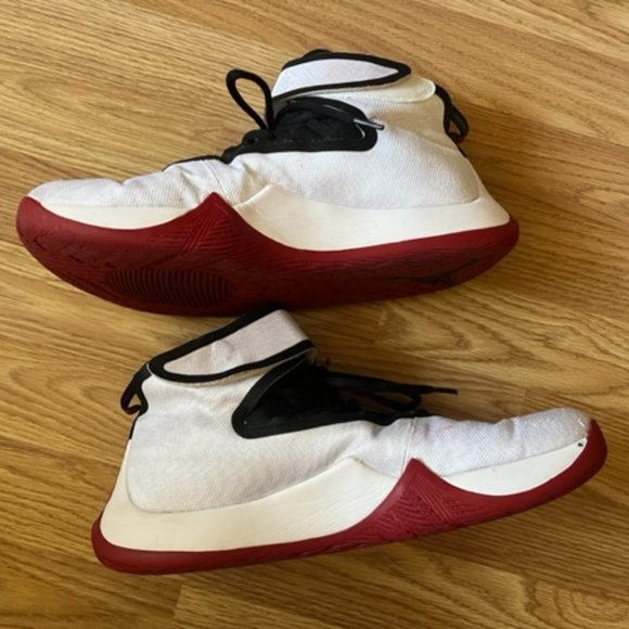 Nike Jordan Fly Unlimited White Gym Red Size 10 AA1282-101 - Picture 3 of 12